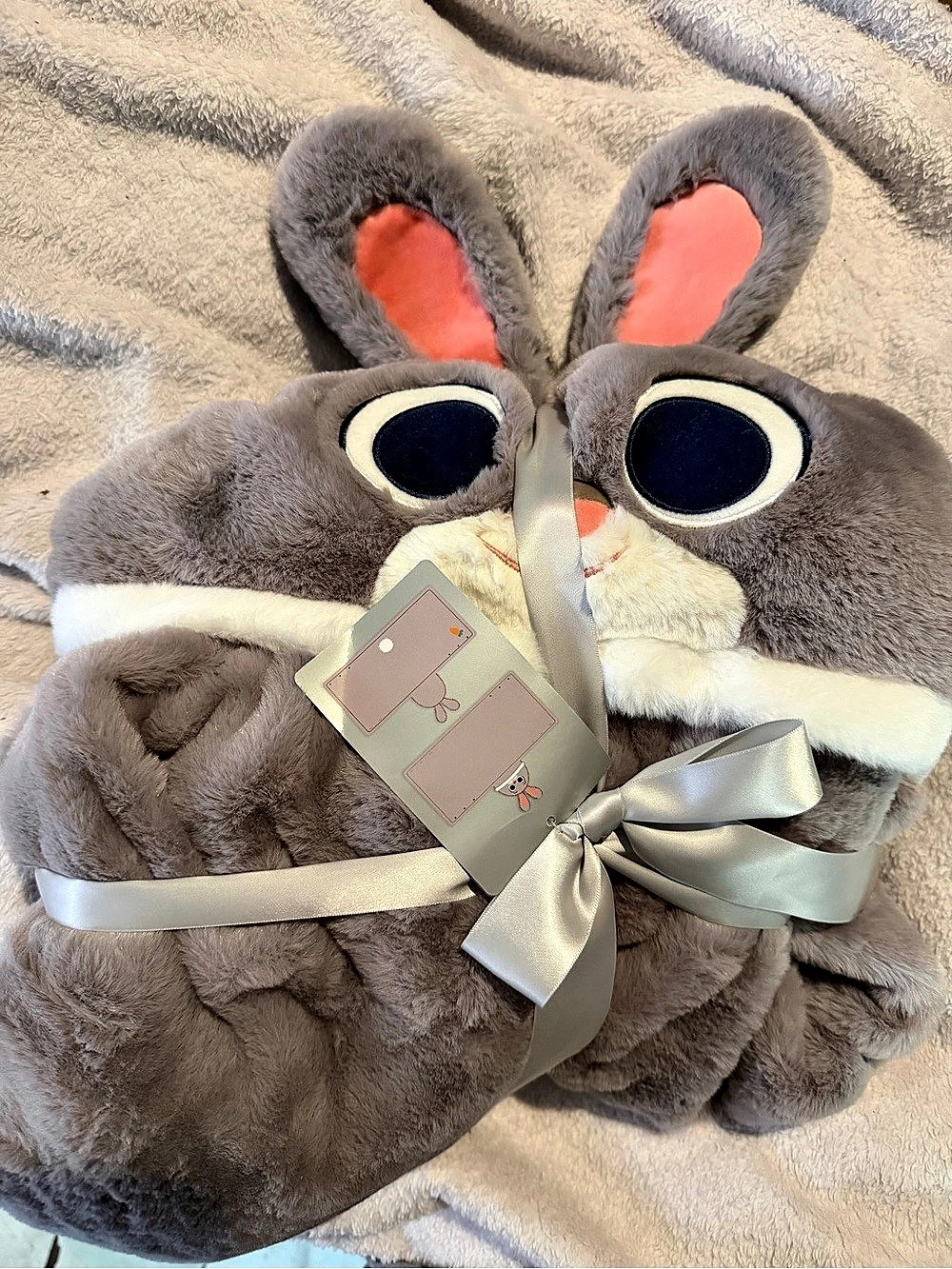 Disney Judy Hopps Faux Fur Hooded Throw Blanket Gray & White